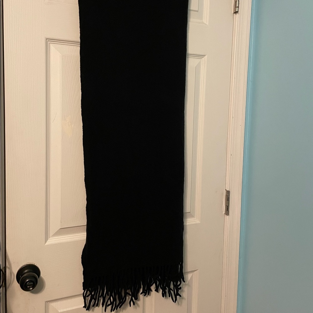 Lord and Taylor Black Wool Scarf 78x28